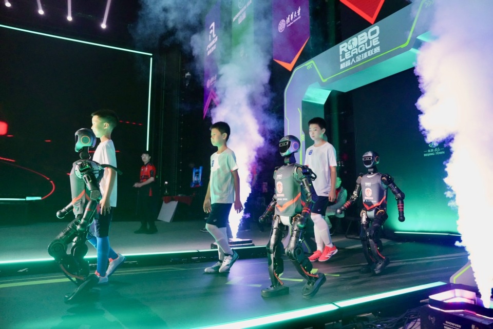 根据调查 根据调查