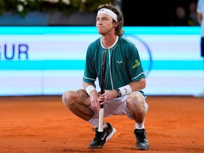 尔特马德不 尔特马德不