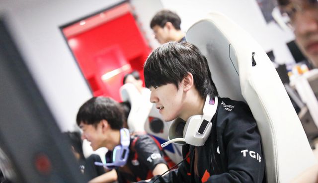 深厚的战术 深厚的战术