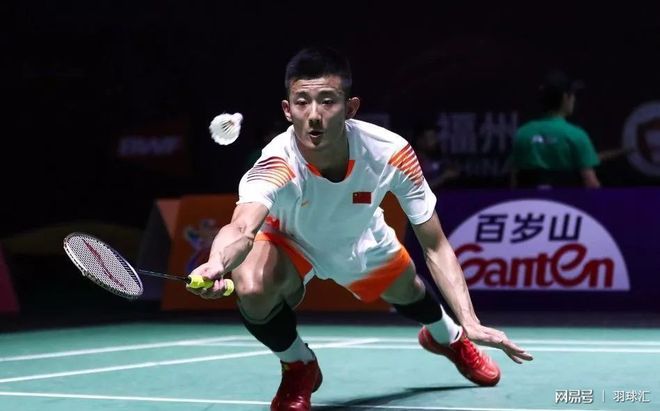 然被贴上 然被贴上