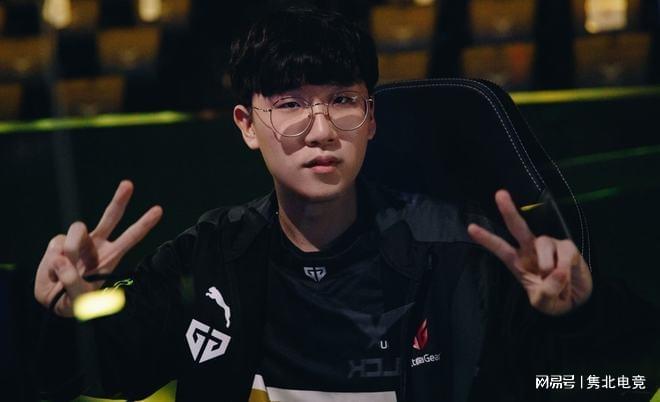 37级三连 37级三连