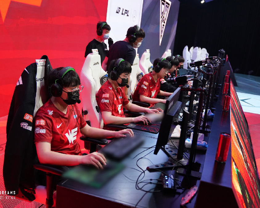 并分析教练 并分析教练