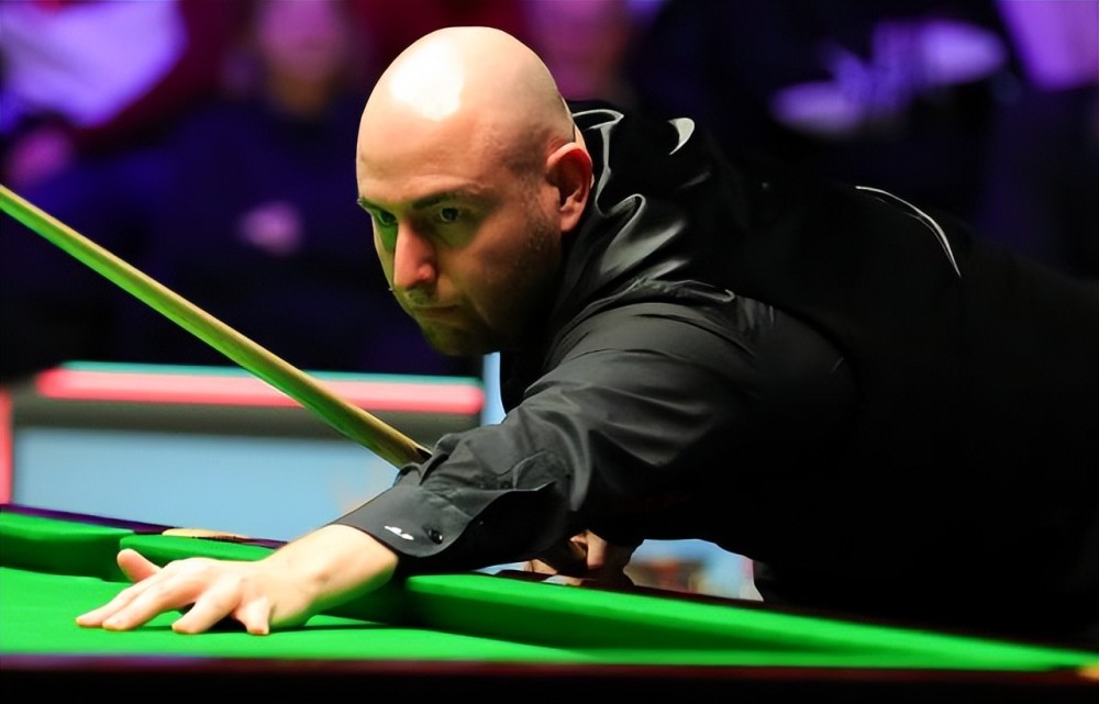 以其丰富的 以其丰富的