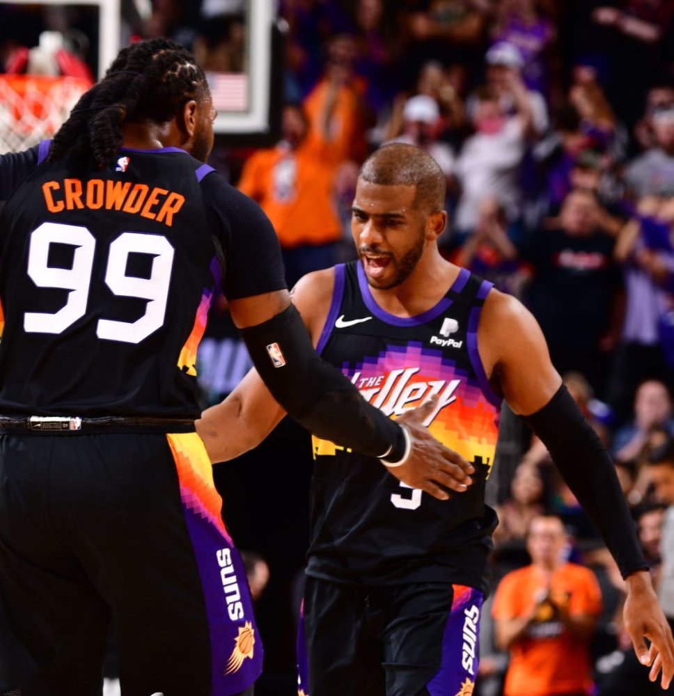 奠定了坚实 奠定了坚实